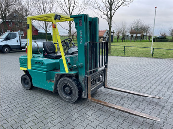 Chariot élévateur Toyota 42 5fgf25 2.5 Toyota heftruck LPG Triplo: photos 4