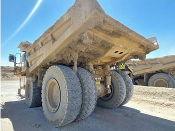 Tombereau Caterpillar 777G **EPA**: photos 4