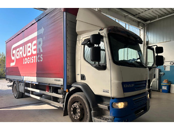 Camion à rideaux coulissants DAF 55