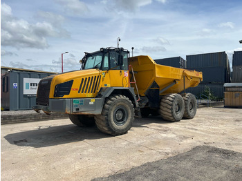 Tombereau articulé TEREX