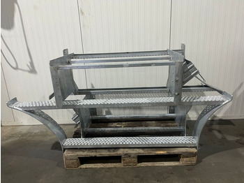 Cabine et intérieur LIEBHERR