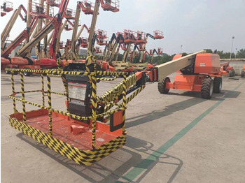 Nacelle télescopique JLG