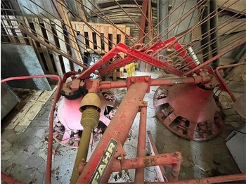 Faneuse Deutz-fahr 2 ROTORS: photos 5 Faneuse Deutz-fahr 2 ROTORS: photos 5