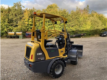 Valet de ferme Eurotrac W11 med lang arm, skovl og gafler: photos 3