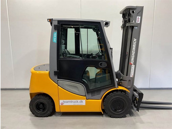 Chariot élévateur diesel JUNGHEINRICH DFG