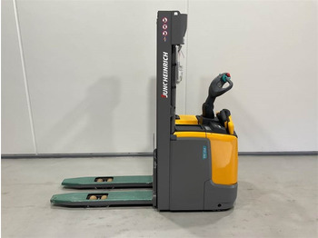 Gerbeur Jungheinrich ERC 214: photos 3 Gerbeur Jungheinrich ERC 214: photos 3