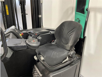 Chariot à mât rétractable Mitsubishi RB16NH: photos 5 Chariot à mât rétractable Mitsubishi RB16NH: photos 5