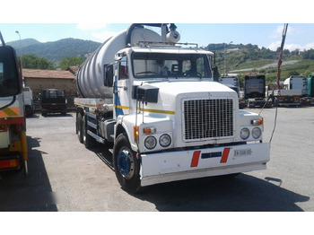 Camion hydrocureur VOLVO N12