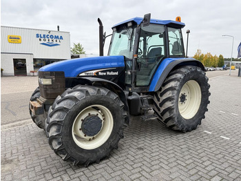 Tracteur agricole NEW HOLLAND 8360