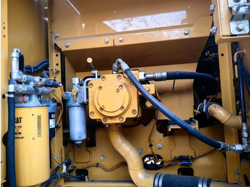 Pelle sur chenille Original Caterpillar 320 Excavator 20 Tons Used, Excavadora CAT 320 320GC 320GX 320NG 323 325 326 329 330 Excavator on Sale: photos 5 Pelle sur chenille Original Caterpillar 320 Excavator 20 Tons Used, Excavadora CAT 320 320GC 320GX 320NG 323 325 326 329 330 Excavator on Sale: photos 5