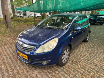 Voiture à hayon OPEL