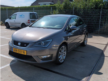 Voiture à hayon