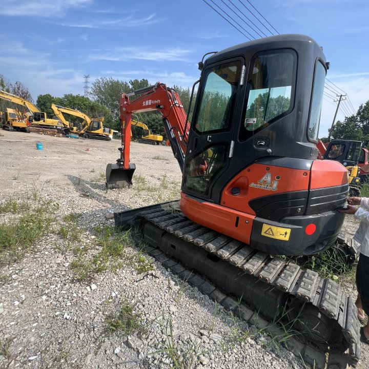 Mini pelle KUBOTA KX155: photos 4
