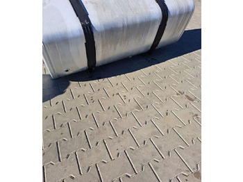 Réservoir de carburant pour Camion VOLVO ZBIORNIK PALIWA VOLVO FH FM FMX FL FE RENAULT GAMA T D RANGE LOW DECK MEGA: photos 5