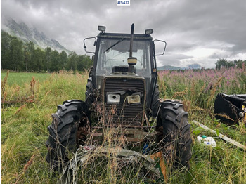 Tracteur agricole 1988 Massey-Ferguson 375 tractor w/ front loader, earthmoving bucket and snow bucket.: photos 2 Tracteur agricole 1988 Massey-Ferguson 375 tractor w/ front loader, earthmoving bucket and snow bucket.: photos 2
