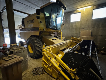 1992 New Holland TC52 Combine en leasing occasion 1992 New Holland TC52 Combine: photos 1