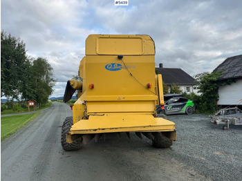 1995 New Holland TX65 m/ 20 fot skjærebord og henger en leasing occasion 1995 New Holland TX65 m/ 20 fot skjærebord og henger: photos 5 1995 New Holland TX65 m/ 20 fot skjærebord og henger en leasing occasion 1995 New Holland TX65 m/ 20 fot skjærebord og henger: photos 5