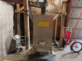 Matériel d'élevage GEA M300 Automatic feeder, barely used.: photos 3 Matériel d'élevage GEA M300 Automatic feeder, barely used.: photos 3