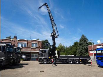 Camion grue MAN