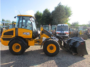 Chargeuse sur pneus JCB 409