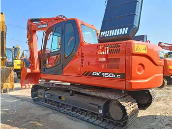Pelle sur chenille DOOSAN DX150