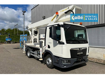 Camion avec nacelle PALFINGER