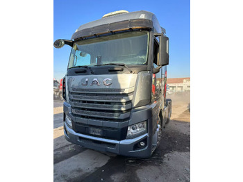 Tracteur routier JAC