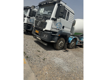 Camion malaxeur SHACMAN