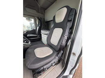 Cabine et intérieur Ford F-Max 500: photos 2