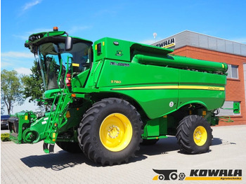 Moissonneuse-batteuse JOHN DEERE S780