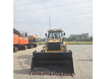 Tractopelle neuf CATERPILLAR 426F: photos 3