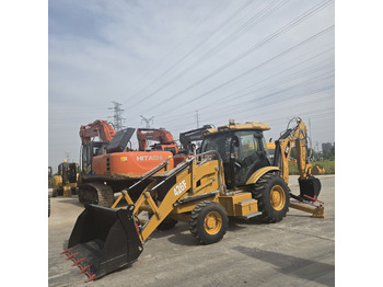 Tractopelle neuf CATERPILLAR 426F: photos 2