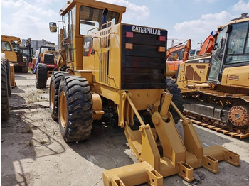 Niveleuse CATERPILLAR 120H