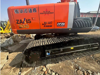 Pelle sur chenille Hitachi ZX200: photos 5