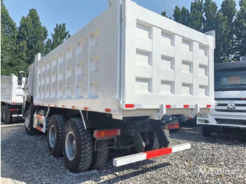 Sinotruk Howo  en leasing occasion Sinotruk Howo: photos 1
