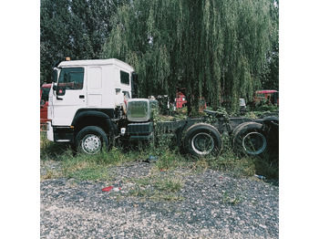 Tracteur routier SINOTRUK HOWO: photos 3