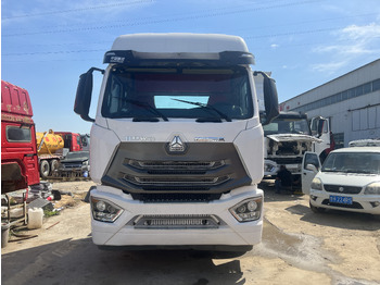 Tracteur routier SINOTRUK HOWO trailer head: photos 2