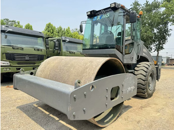 Rouleau compresseur XCMG