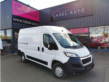 Fourgon utilitaire PEUGEOT Boxer