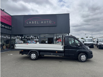 Utilitaire plateau PEUGEOT Boxer