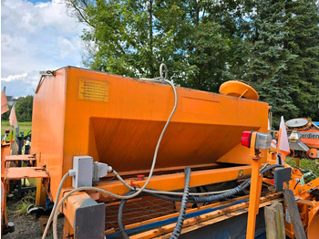 Epandeur de sable Gmeiner STA 2000TC Salzstreuer 2m3 Streuautomat Salzsilo Winterdienst Unimog 405 U300 400 500 423 427 430 318 Multicar tremo: photos 3 Epandeur de sable Gmeiner STA 2000TC Salzstreuer 2m3 Streuautomat Salzsilo Winterdienst Unimog 405 U300 400 500 423 427 430 318 Multicar tremo: photos 3