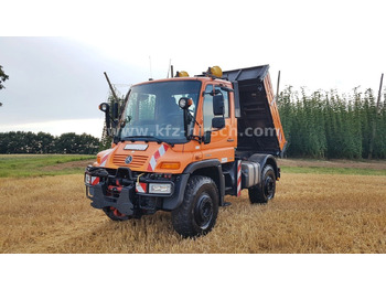 Camion benne UNIMOG U400