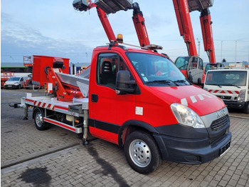 Camion avec nacelle IVECO Daily 35s11