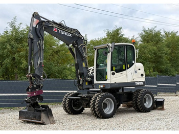 Pelle sur pneus TEREX