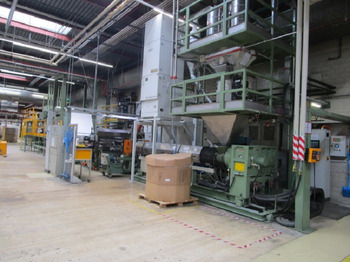 Machine d'emballage et de conditionnement