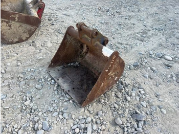 Godet pour pelle Godet de terrassement - axe 35 mm: photos 2 Godet pour pelle Godet de terrassement - axe 35 mm: photos 2