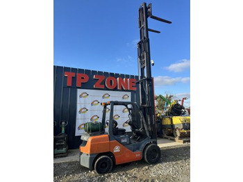 Chariot élévateur à gaz TOYOTA