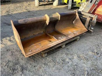 Godet pour pelle godet de curage Arden pour pelle de 12T à 16T QA30 QA31: photos 3 Godet pour pelle godet de curage Arden pour pelle de 12T à 16T QA30 QA31: photos 3