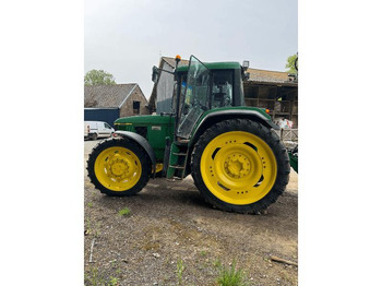 Tracteur agricole JOHN DEERE 6910