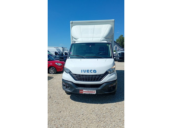 Fourgon grand volume Iveco 35 Daily 35S14 klima * 3 osobowy *: photos 3